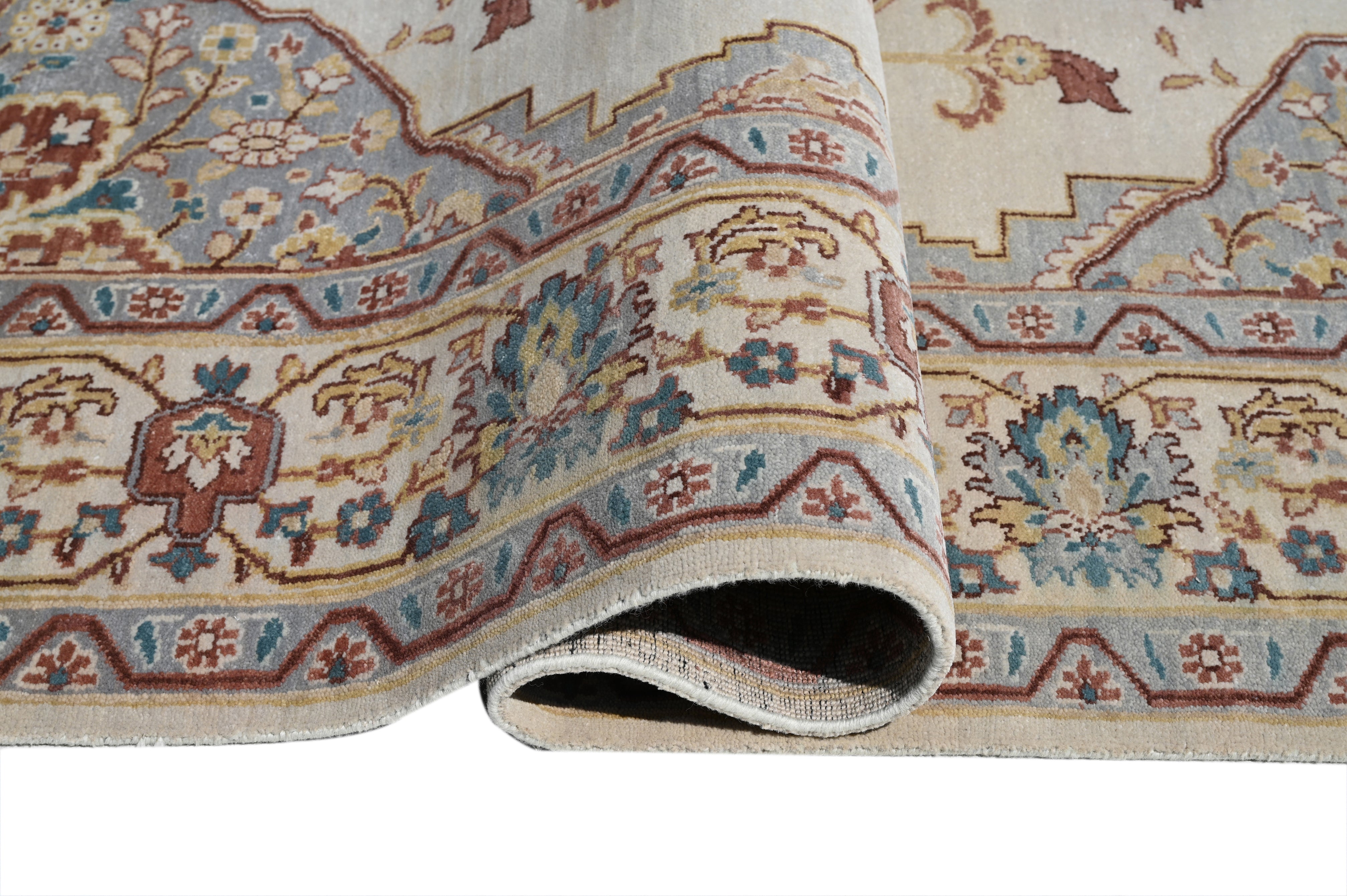 Firdous Traditional Handknotted Rug - The Rugs Story