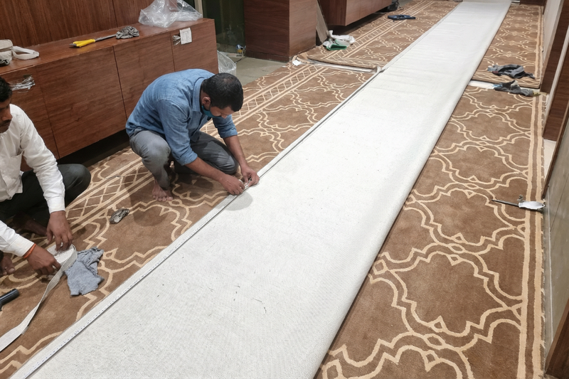 3. On-site edge-to-edge installation