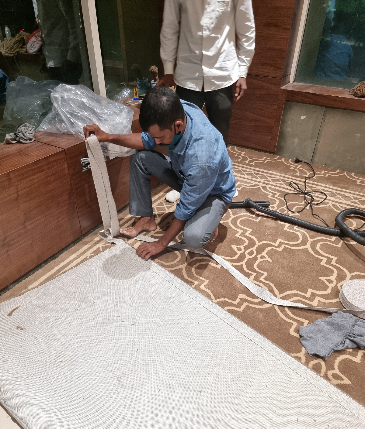 3. On-site edge-to-edge installation